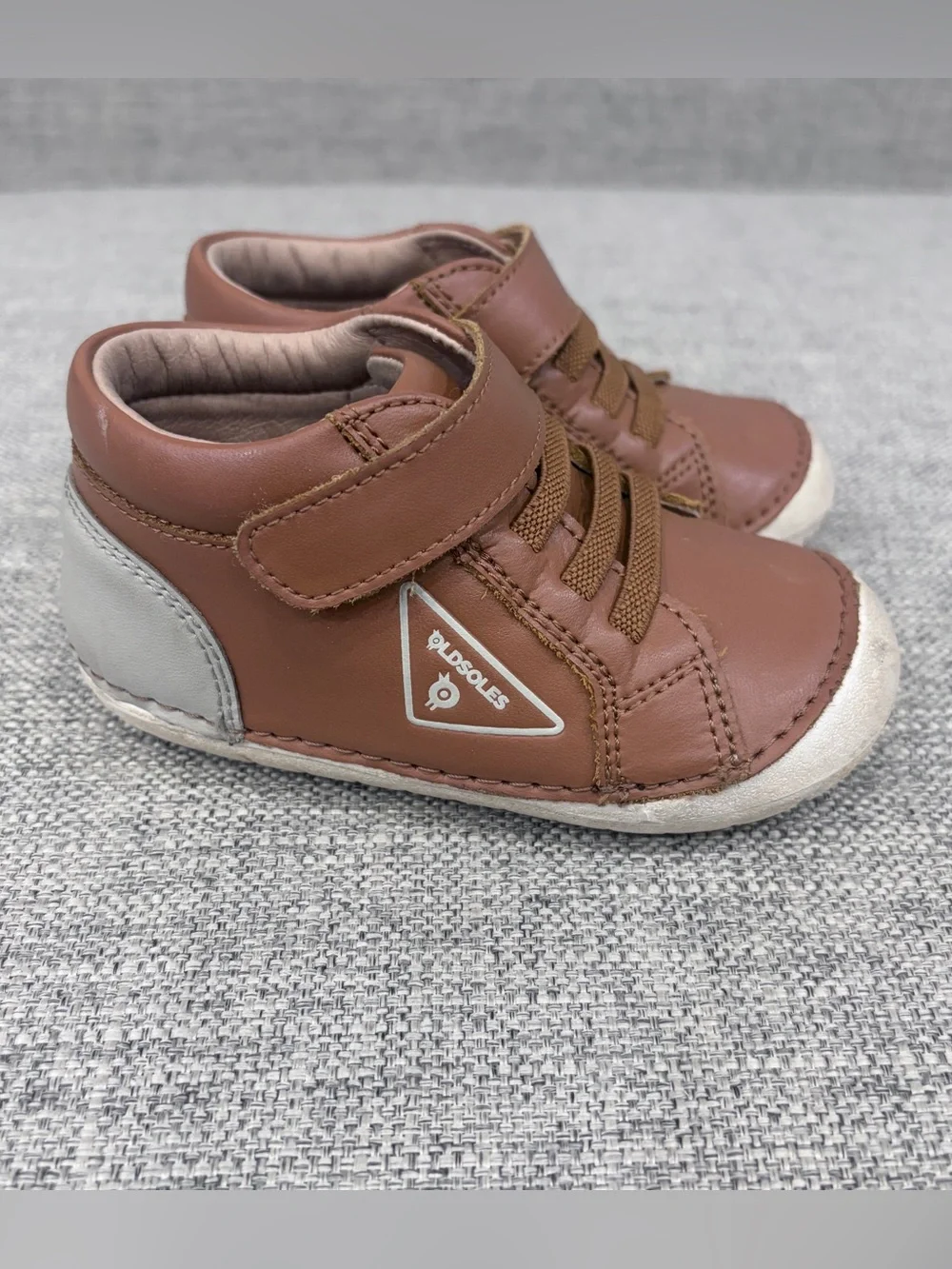 Old Soles size 23 (US size 7) GUC